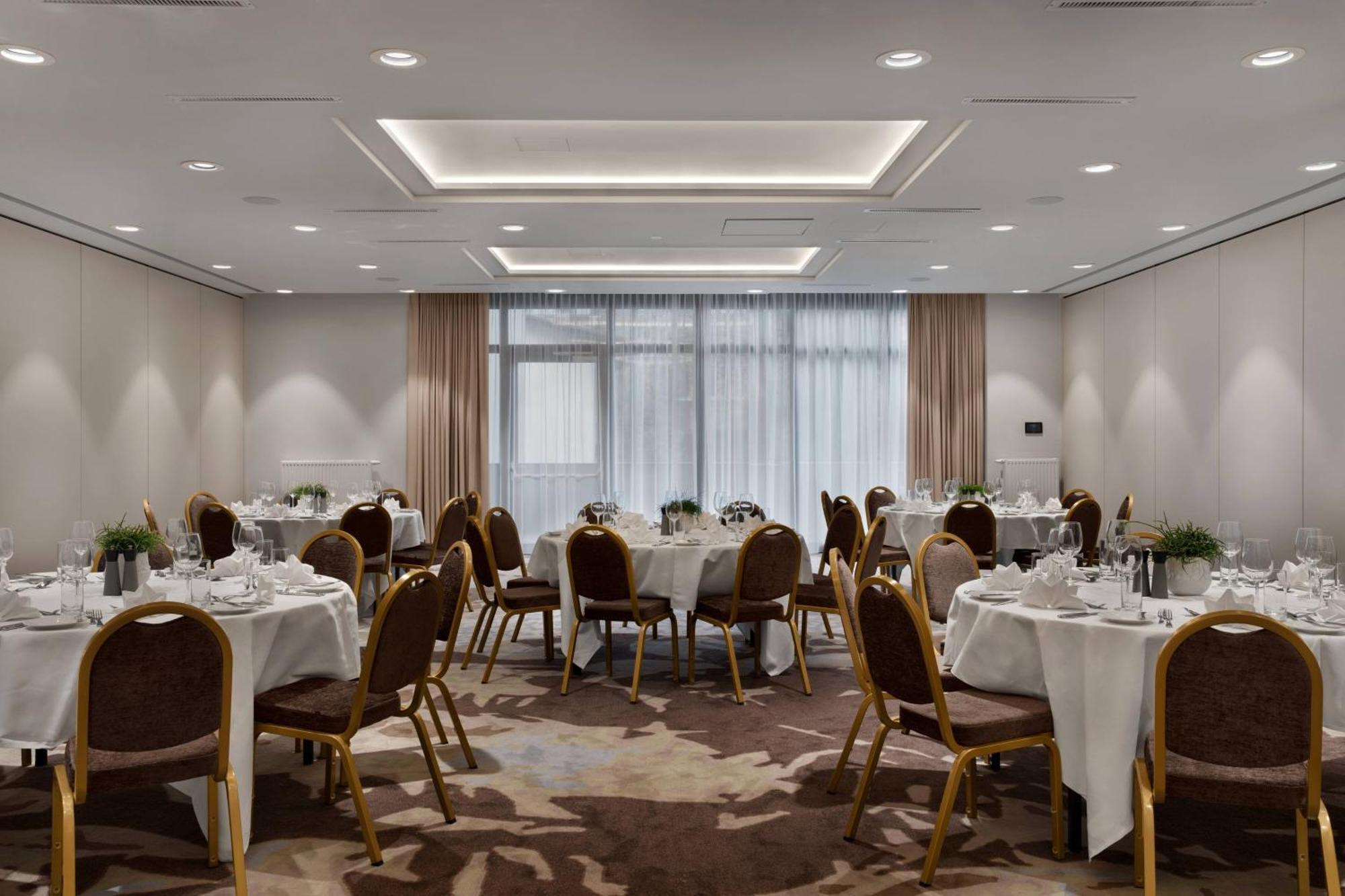 Ac Hotel By Marriott Innsbruck Esterno foto